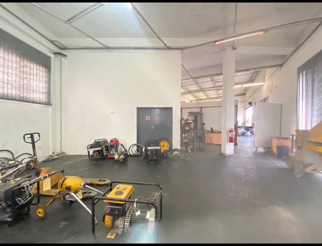 386M² WAREHOUSE TO LET IN RANDBURG CENTRAL